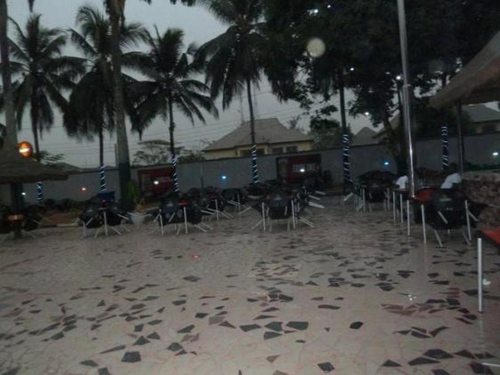Imo Concorde Hotel Owerri Bagian luar foto