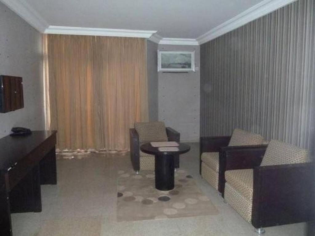 Imo Concorde Hotel Owerri Bagian luar foto